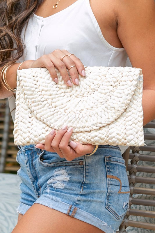 Straw clutch